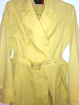 Toi&Moi trench coat like new, spring, size Small, yellow