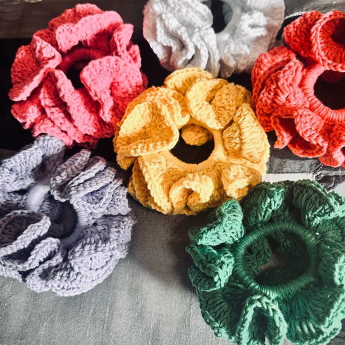 Handmade knitted scrunchies made to order, multicolor