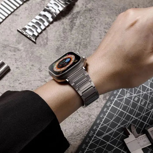 Sandmarc Titanium Band for Apple Watch Ultra/SE/11/10/9/8/7/6/5 new