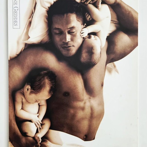 Postcard by Anne Geddes like new, 18×13cm