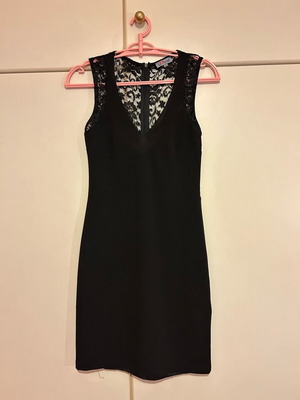 Black dress with lace like new, size S/M