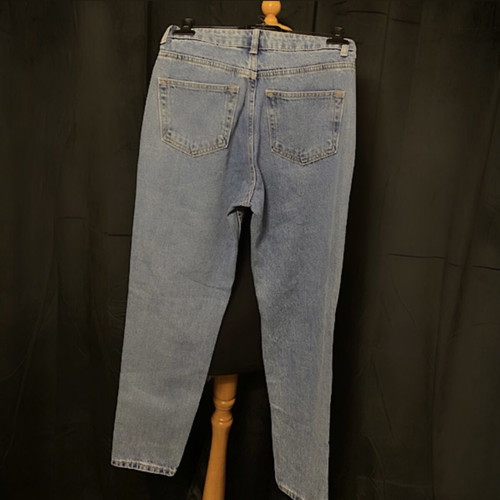 High-waisted jeans size S new light color with rips