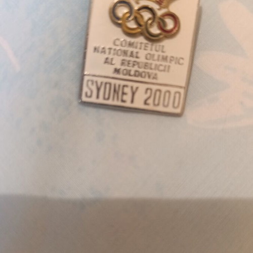Sydney 2000 Olympic Pins set like new, 2 pieces