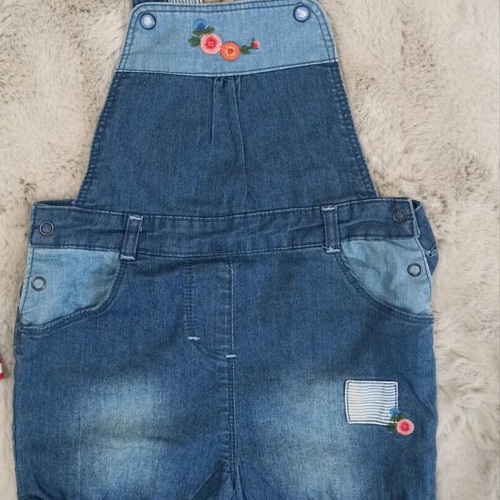 Denim shorts, salopette and t-shirt set like new, 3 pieces