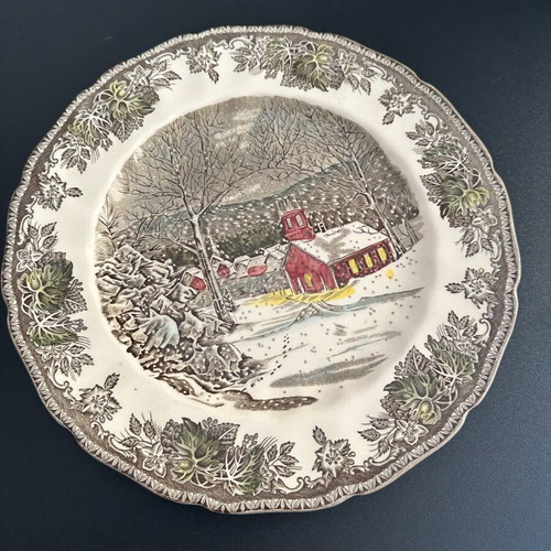 Decorative plates like new