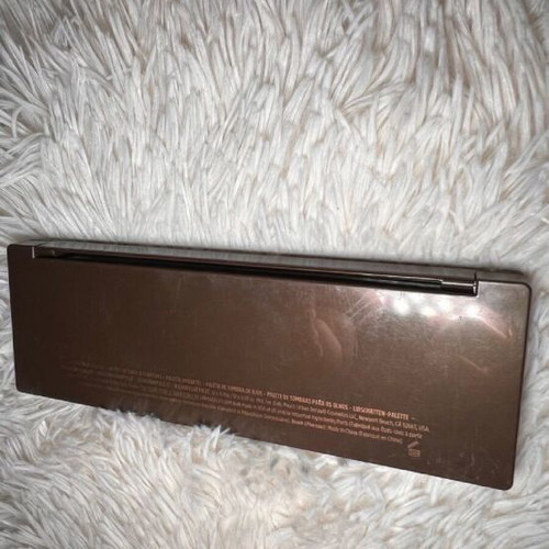 Naked palette like new with 12 shades and brush