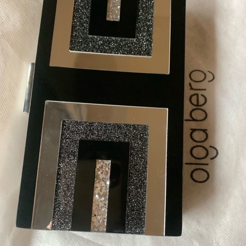 Clutch Olga Berg like new, black with silver mirror details and chain