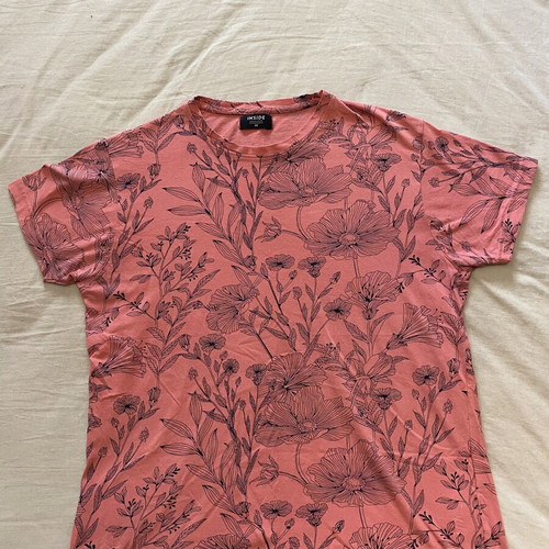 T-shirt INSIDE men's size Medium used