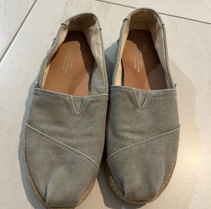 Toms γυναικείες γκρι εσπαντρίγιες
