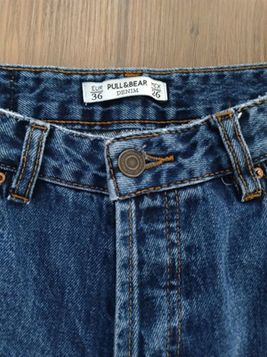 Pull & Bear mom fit high waist jeans like new, blue