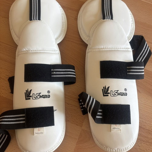 Martial arts protective pads size L