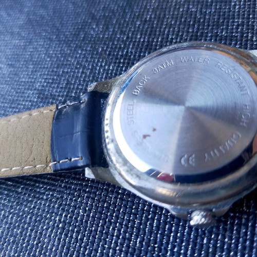 Watch used, unisex, green