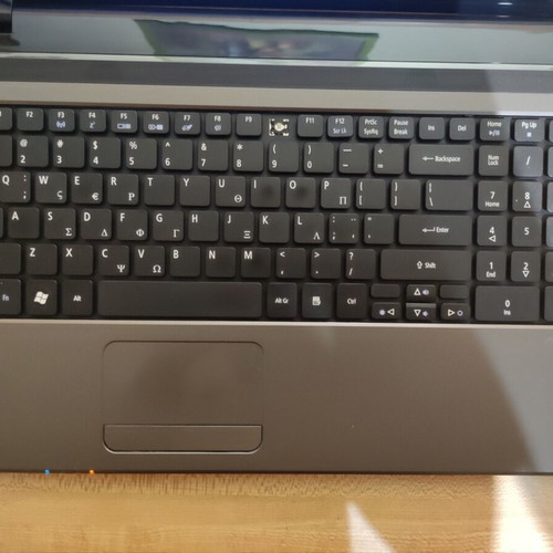 Acer Aspire 5750 laptop i5-2410M 8GB RAM 120GB SSD Windows 10 LTSC IoT
