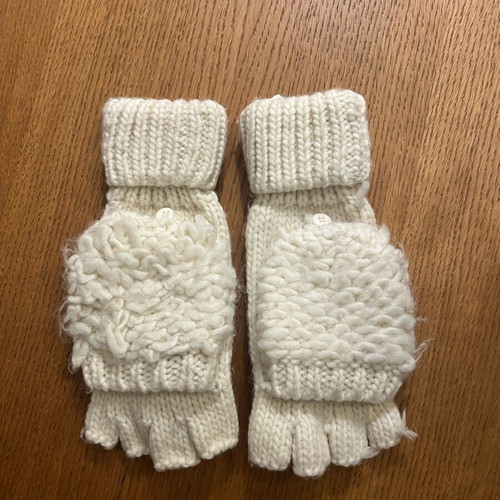 American Eagle gloves used, white and beige