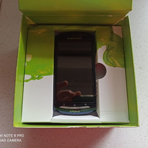 Old mobile phones used for collectors or spare parts