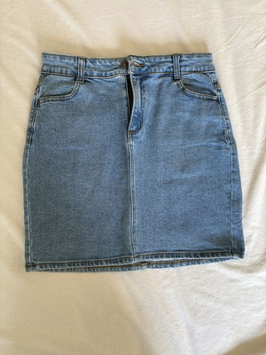 Kiabi denim skirt, short with pockets