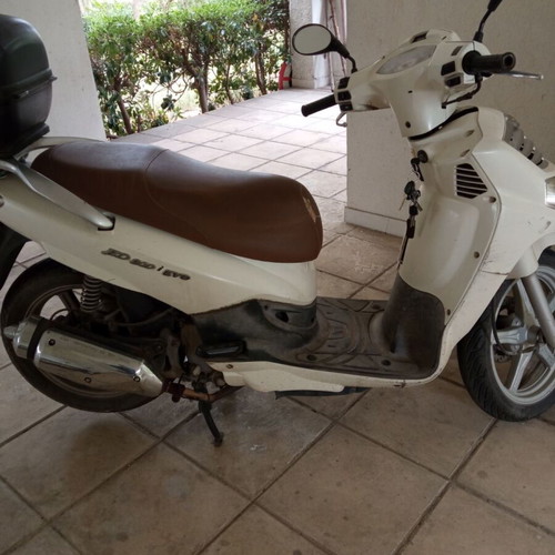 Sym HD 200 EVO 2009 scooter used, automatic, white