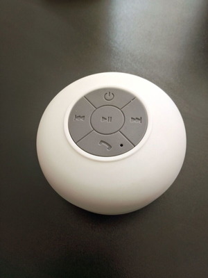 Bluetooth speaker for wet environments, like new