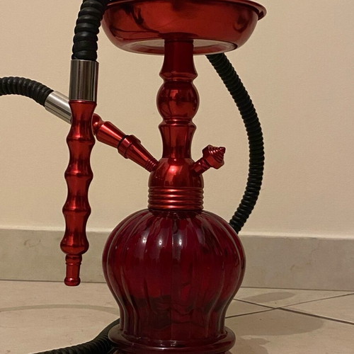 Small hookah like new with accessories and cleaning set in case
