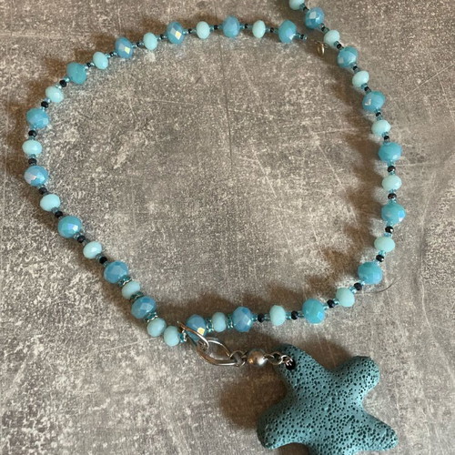 Handmade necklace like new with summer elements turquoise