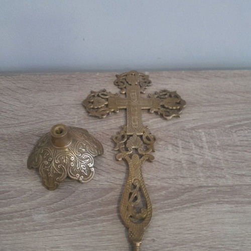 Bronze cross old, new in excellent condition