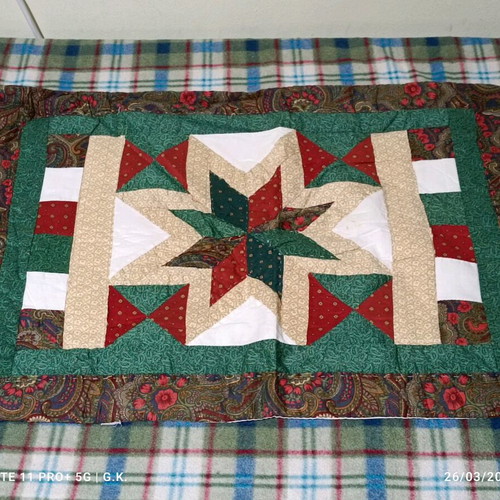 Patchwork quilt like new 220×210 cm with 2 pillowcases