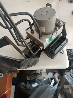ABS unit for Citroen C3 '16-'23 used in excellent condition