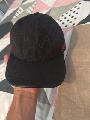 Gucci cap new, size M, black
