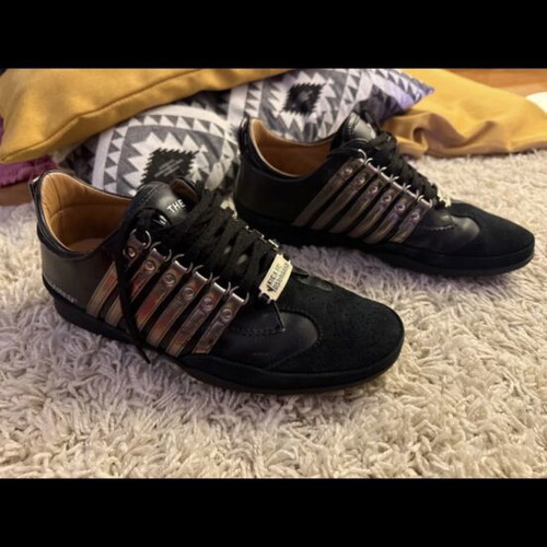 Dsquared2 sneakers like new, size 43, black