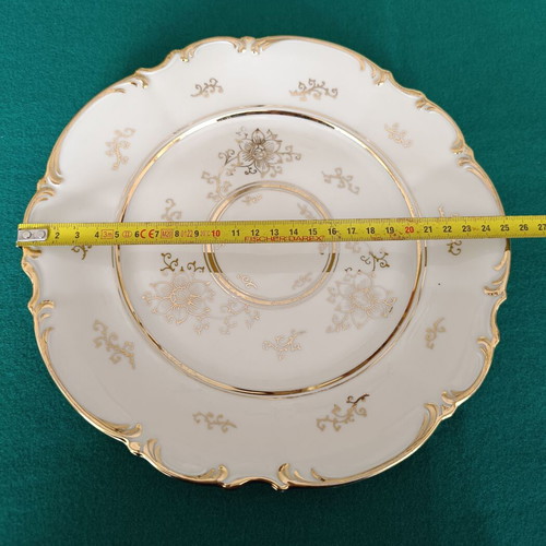 Hutschenreuther porcelain plate from Bavaria like new