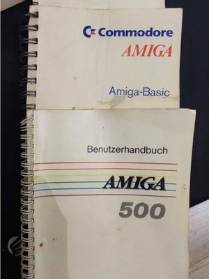 Commodore Amiga 500 manuals used in German