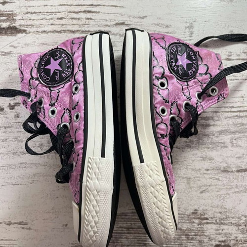 Converse Chuck Taylor pink boots like new, size 27