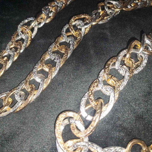 Chain used, long in excellent condition