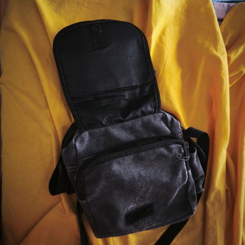 Shoulder bag used, gray