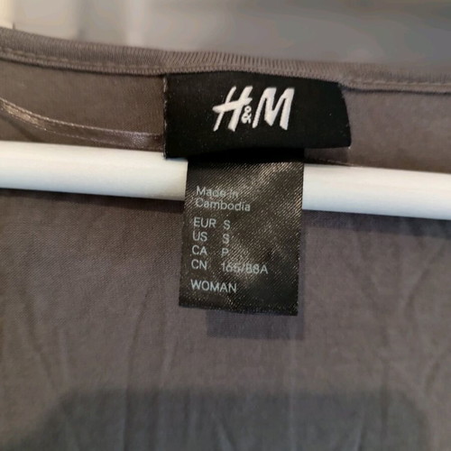 H&M blouse used, size Small, brown smokey