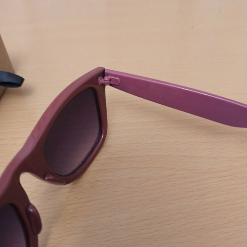Women's sunglasses like new, apple blossom color