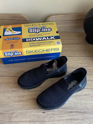 Skechers Hands Free Slip-ins Go Walk sneakers size 39 new black
