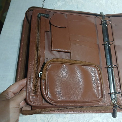 Leather A4 Folder Lavor like new with tablet and document pockets