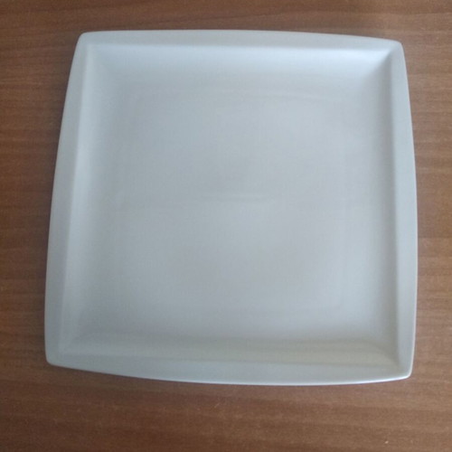 Porcelain serving platter like new 30x30 cm