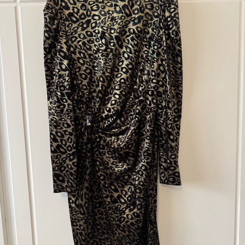 Dress size 16 like new, unworn