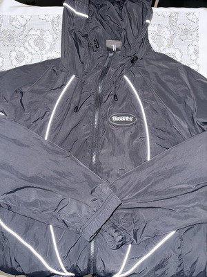 Hoodrich black windbreaker jacket