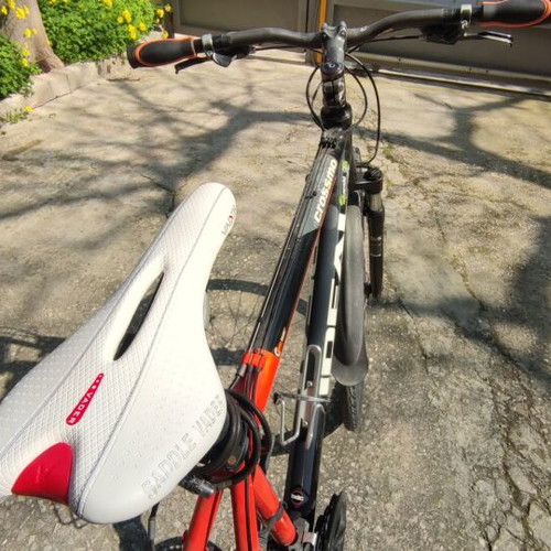 Ideal Crossmo men's trekking bike used, 24-speed Shimano, size L, red