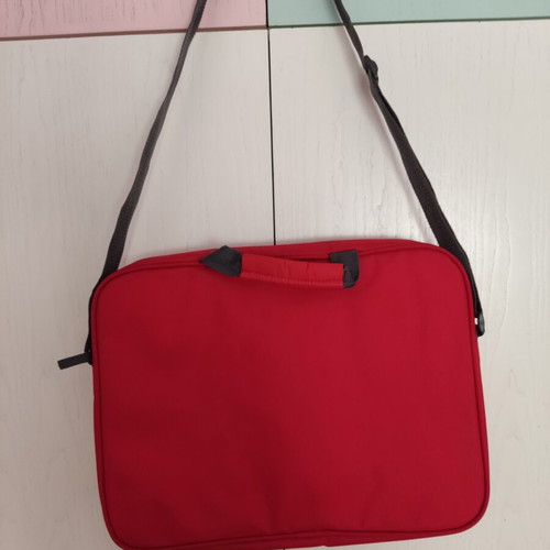 Laptop bag Case Logic like new, red, 33x44x6 cm