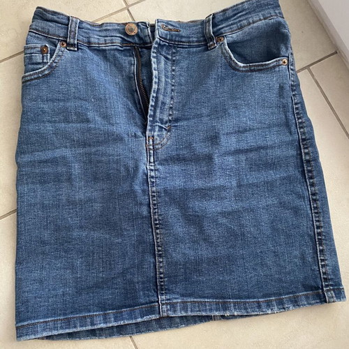 Stradivarius women's elastic mini skirt like new, blue, size S