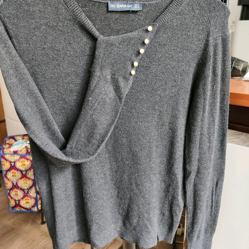 Zara blouse used, grey with pearl cuffs, size M