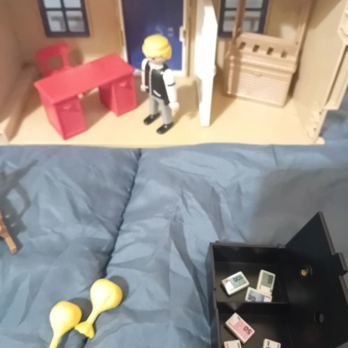 Playmobil bank and sheriff suitcase used