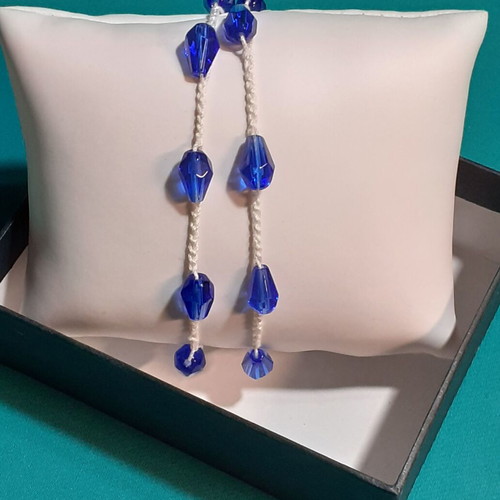 Bracelet handmade with white thread and blue glass beads new
