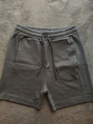 Zara shorts size Small like new, gray
