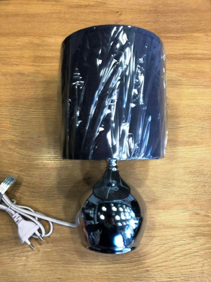 Table lamp with black shade and silver base (Touch) new