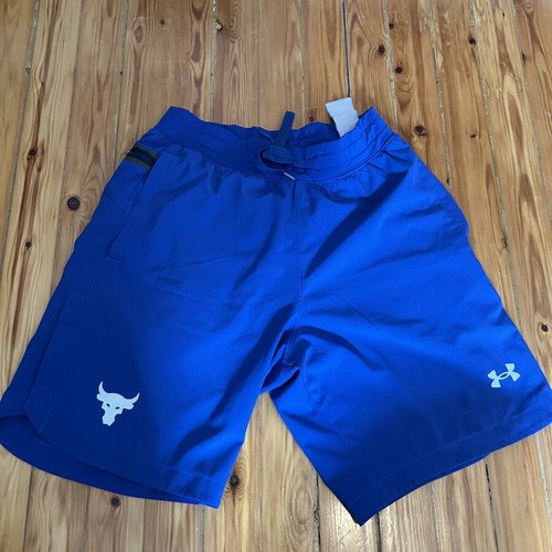 Under Armour Training Shorts blue, medium, like new